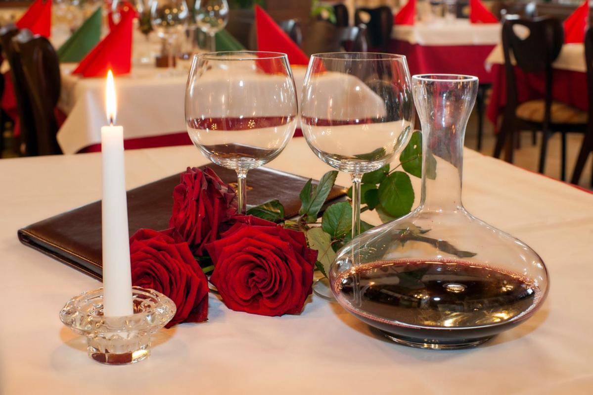 Hotel Tripic, Restaurant And Pizzeria Bohinj Bagian luar foto