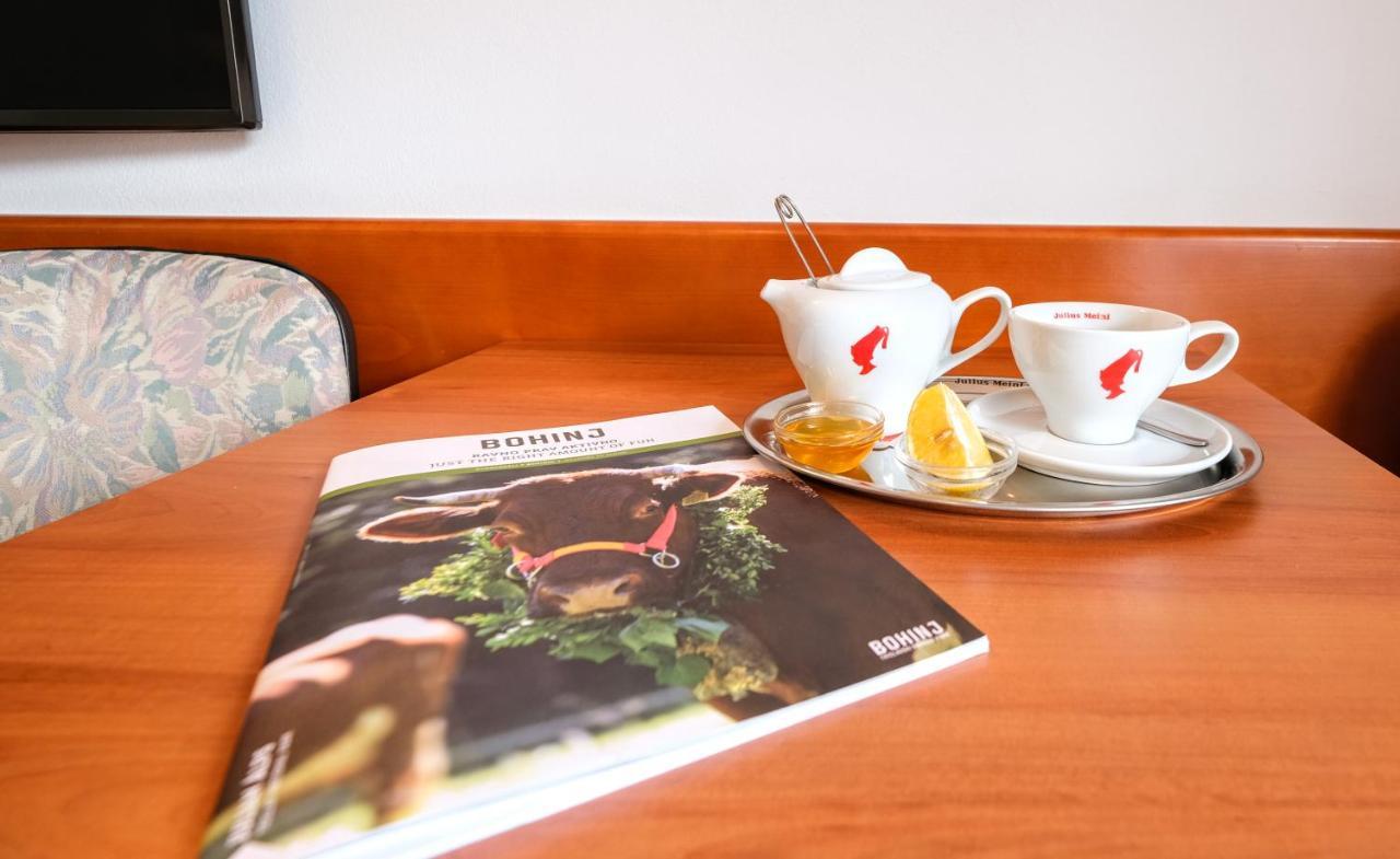 Hotel Tripic, Restaurant And Pizzeria Bohinj Bagian luar foto